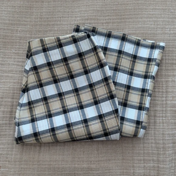 Plaid Women's Cropped Flare Pants! - Picture 3 of 14